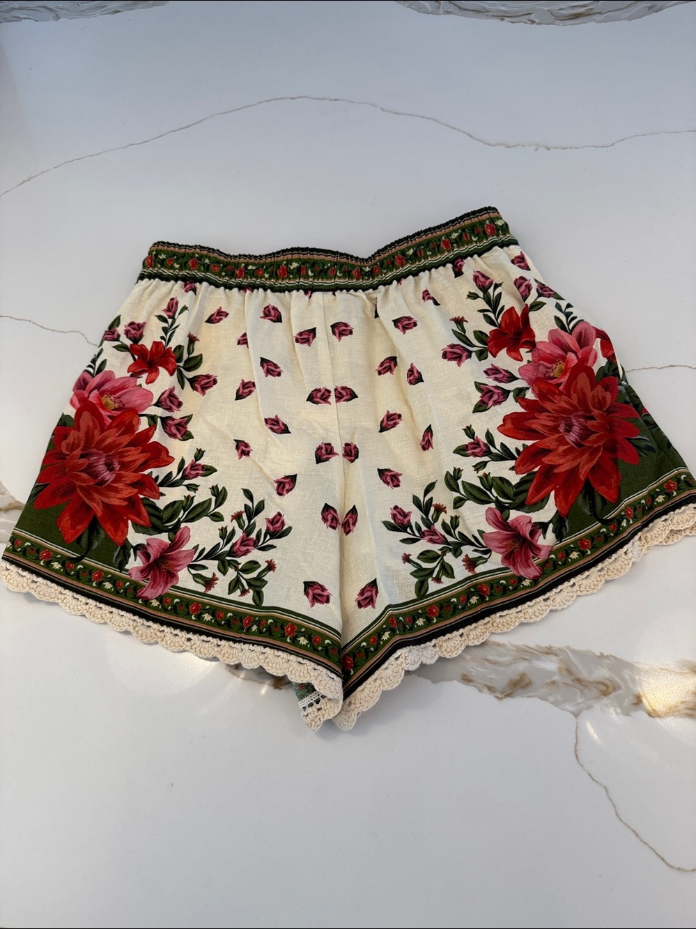 FARM Rio Wonder Rio Linen Blend
Drawstring Shorts - Picture 13 of 16